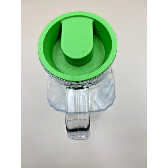 Vtg Arc France Vertical Ribbed Glass Refrigerator Jar Jug Bright Green Lid - Picture 8 of 11